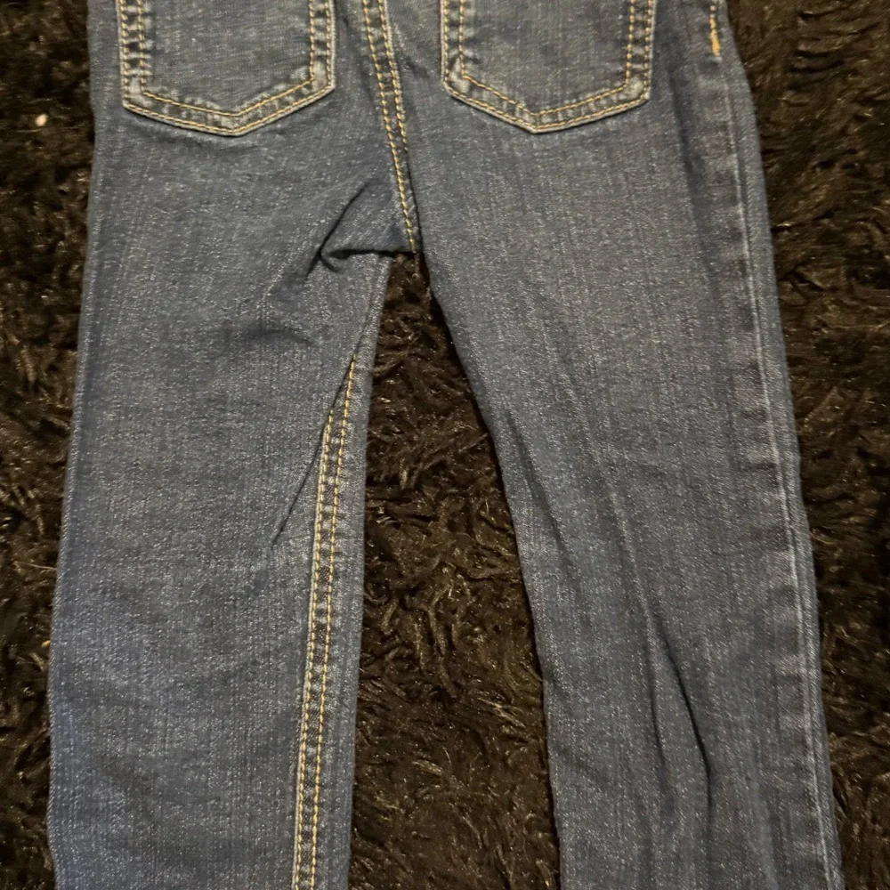 Outfit: Carter's‎ Girls Skinny Jeans & Beautees New Tshirt